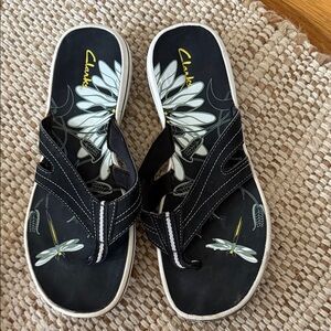 Clarks Black and White Women's Sandals in size 9